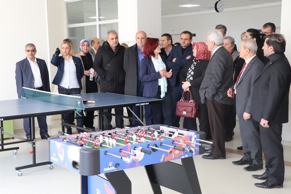 Muhtarlara madde bağımlılığı konusunda farkındalık eğitimi 