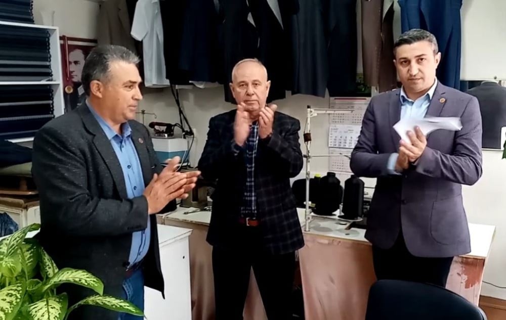 Muhtarlardan sağlık çalışanlarına alkışlı destek 