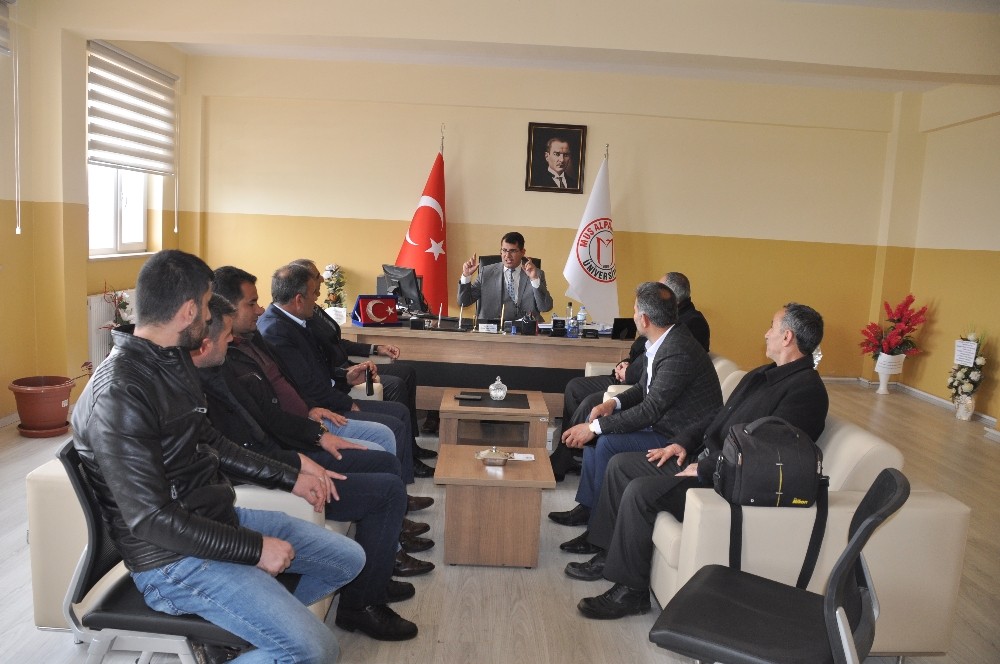 Muhtarlardan Yüksekokulu Müdürü Halidi’ye ziyaret 