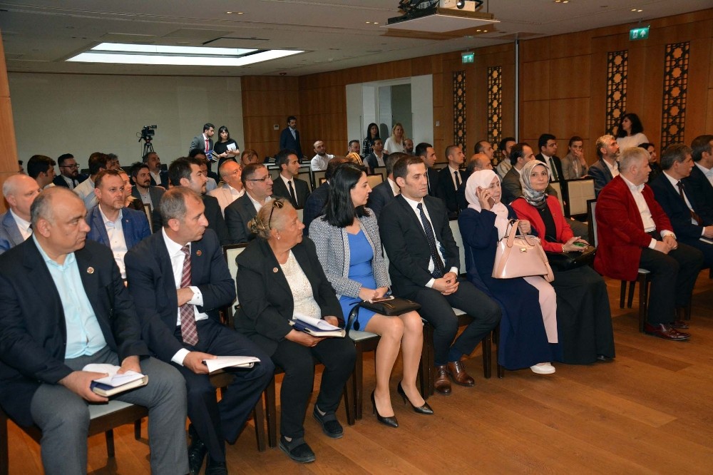 Muhtarlarla ‘enerji’ veren buluşma 