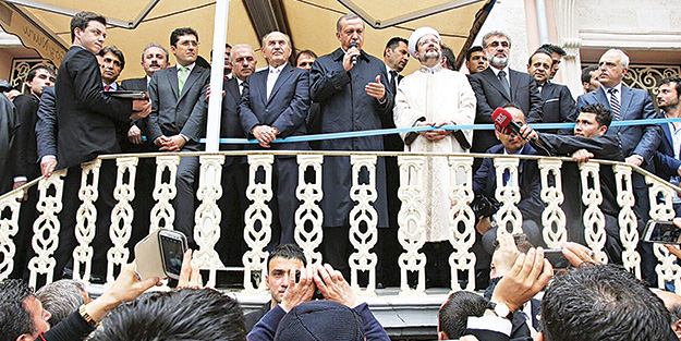 Muhteşem açılış