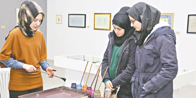 Küçükçekmece Belediyesi'nden mülteci öğrencilere eğitim ve sanat desteği