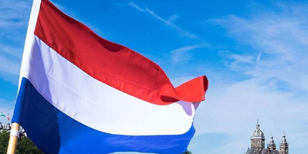 Mülteci politikası Hollanda'da hükümet düşürdü
