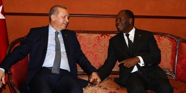 Mültecilere Batı ülkeleri gibi kapımızı kapatmadık
