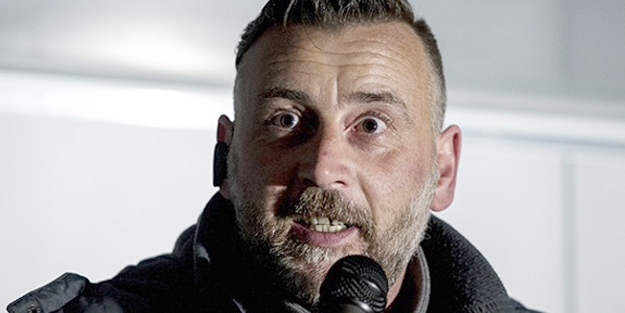 Mültecilere karşıydı, şimdi kendisi mülteci oldu!