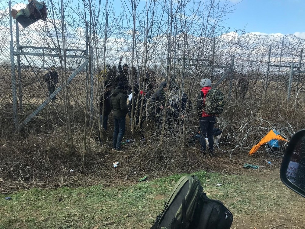 Mültecilerin Yunanistan’a geçişleri devam ediyor 
