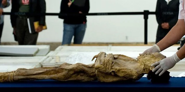 Mumya geri döndü! Hareket eden cesedi gören uzmanlardan 'sakın yaklaşmayın' uyarısı: Tehlike saçıyor!