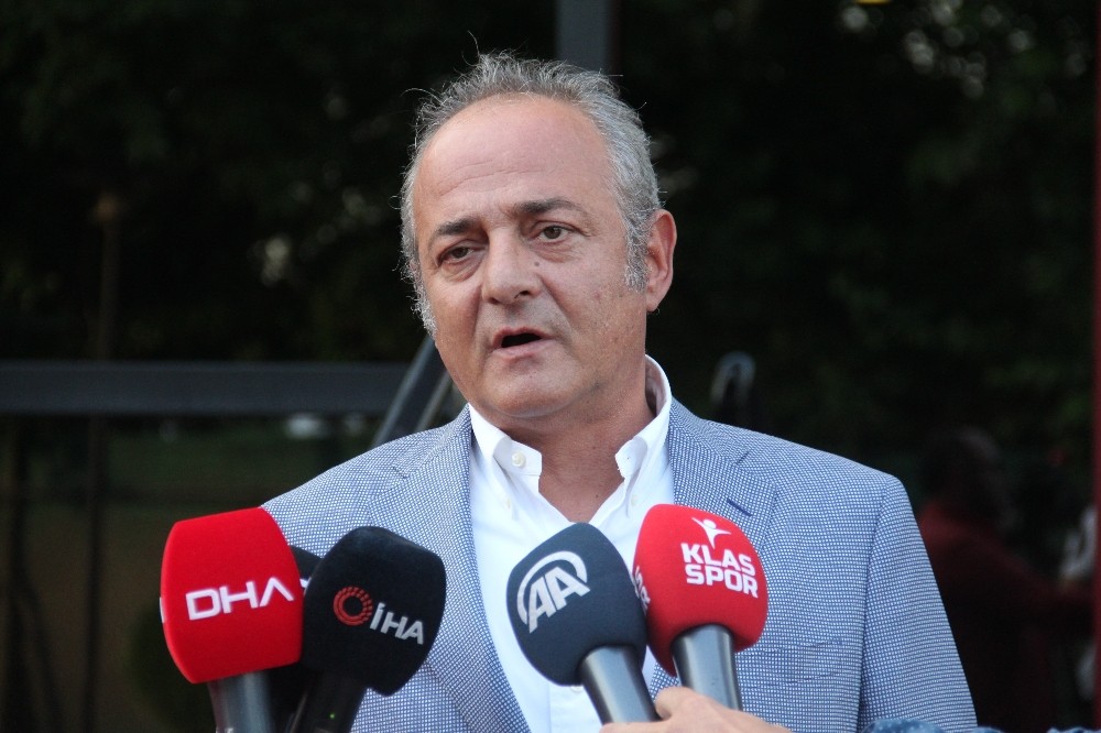 Murat Cavcav: 