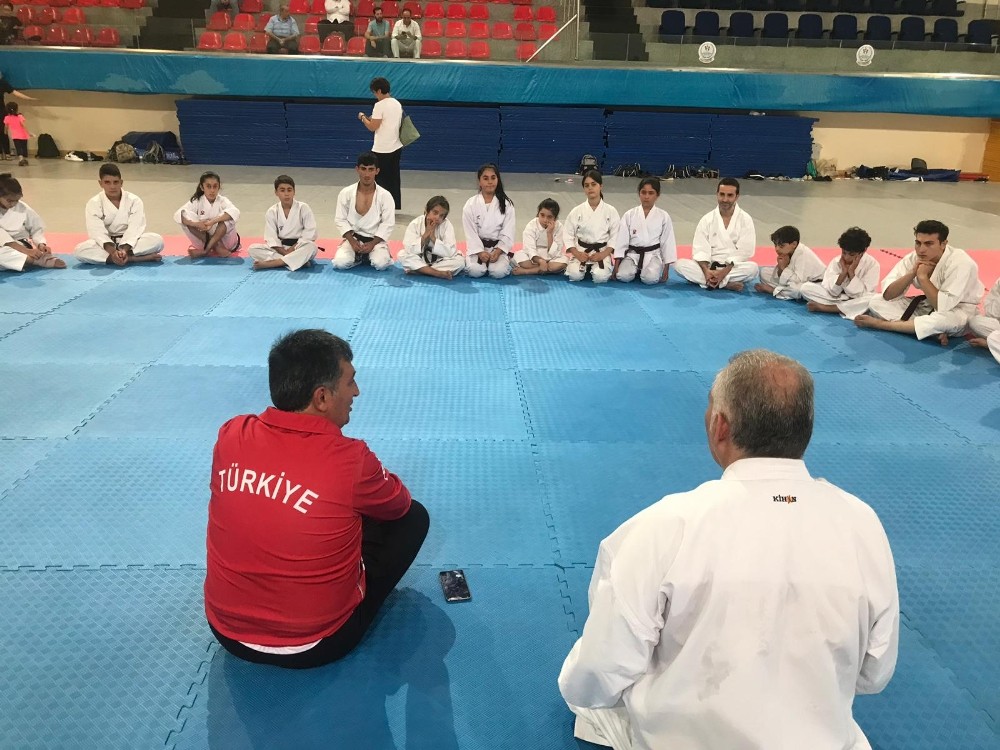 Murat Eskici, Karatecileri Ziyaret Etti 