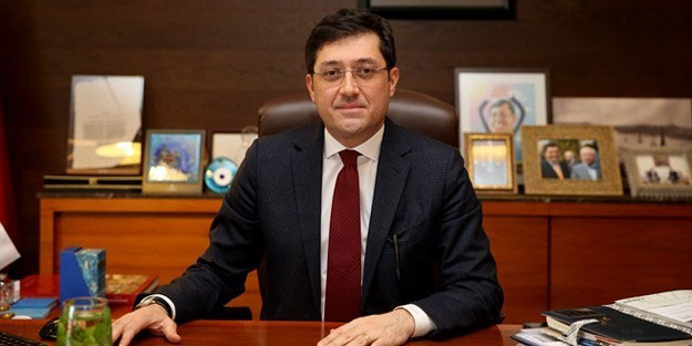 Murat Hazinedar partisini topa tuttu! 
