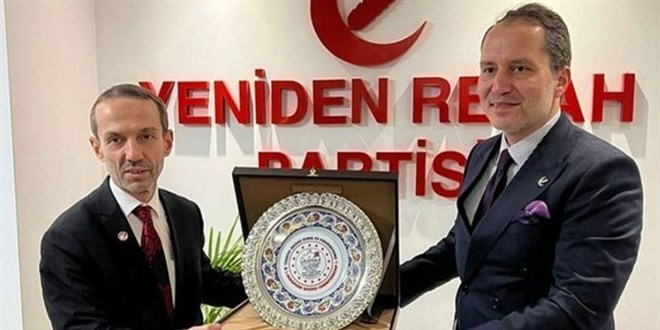Murat Kurum’a destek çıktığı için disipline sevk edilen Yeniden Refah MKYK üyesi Abdurrahman Akyüz’den Türkiye’yi sarsan sözler! Fatih Erbakan bakalım şimdi ne yapacak