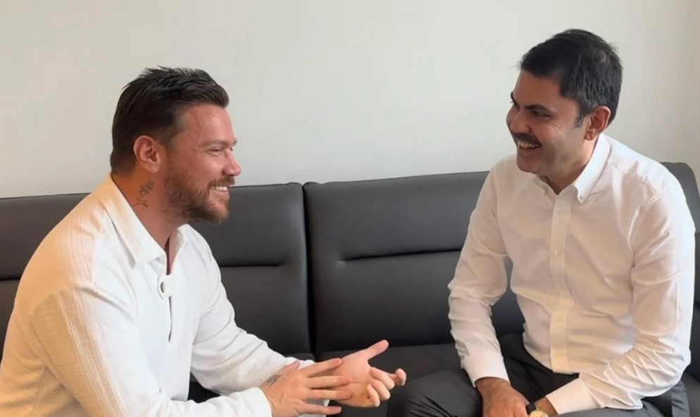 Murat Kurum’a şarkı yapan Sinan Akçıl’dan seçim yorumu geldi! "Hepimiz Türk’üz"