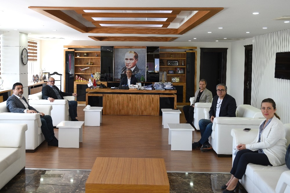 Muratpaşa’da dayanışma büyüyor 