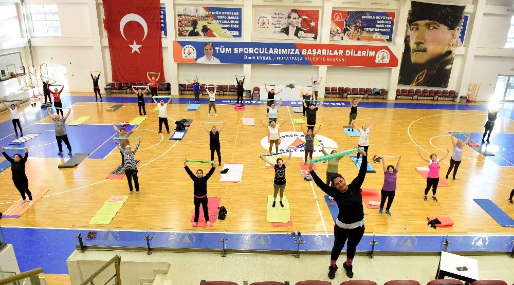Muratpaşa’da sabah sporu programları 