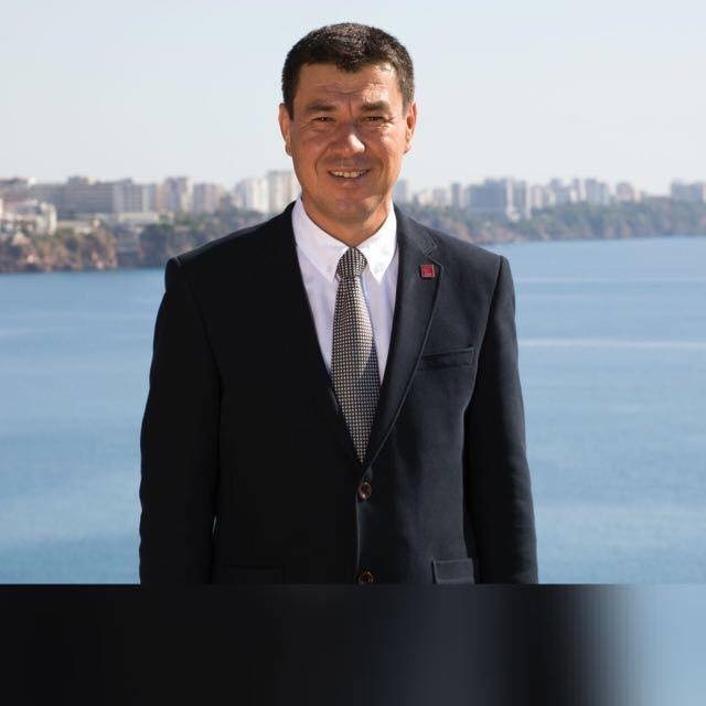 Muratpaşa’da Şahin, Konyaaltı’nda Duruk, Kepez’de Kurnaz seçildi 