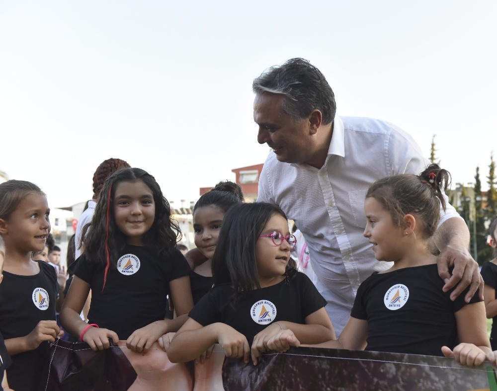 Muratpaşa’da sporun geleceği güvende 