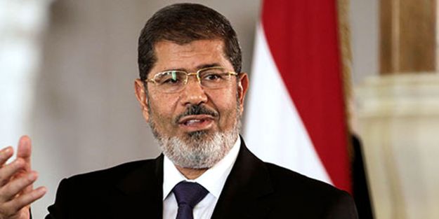 Mursi’nin davası ertelendi