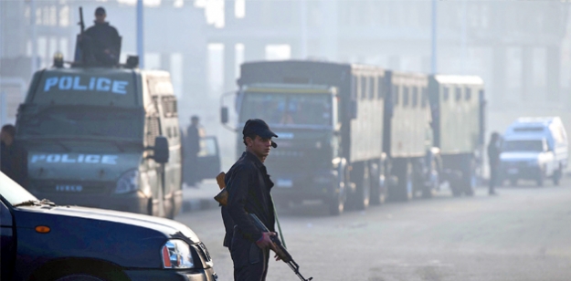 Mursi’ye mahkeme eziyeti