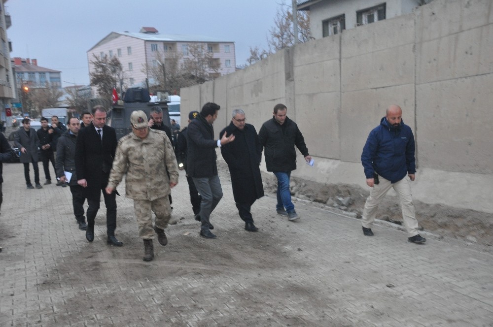 Muş Valisi Gündüzöz, Bulanık’ta kayyumu ziyaret etti 