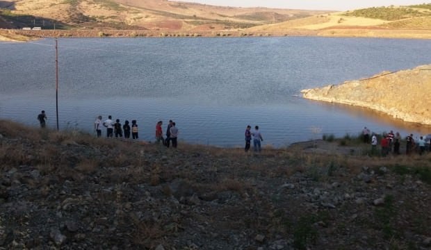 Musabeyli ilçesindeki Sapkanlı Baraj göletinde 3 kişi boğuldu