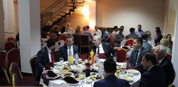 MÜSİAD, Kosava'da iftar verdi