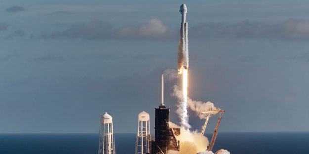 Musk'ın şirketi CIA'ya mı çalışıyor? Vahim iddialar