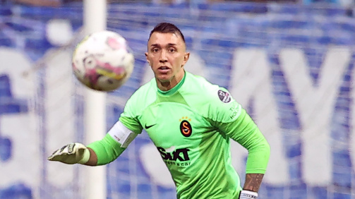 Muslera, o hareketiyle Türkiye'nin kalbini fethetti! Sen ne kral adamsın be! İşte "Helal olsun" dedirten olay