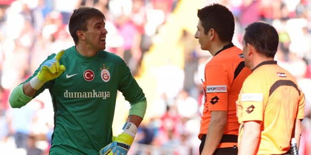 Muslera'dan ağır sözler