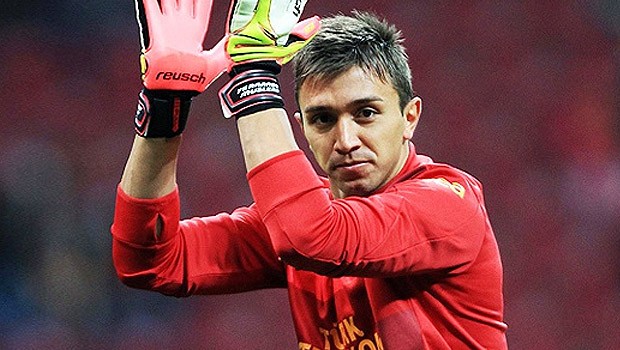 Muslera'dan flaş transfer açıklaması!