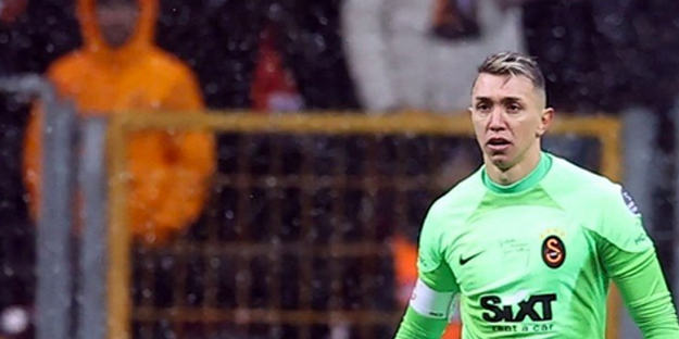 Muslera'nın tavrı öyle bir şey gösterdi ki... Galatasaray ne yapacağını şaşıracak! Bu da neyin nesi böyle...