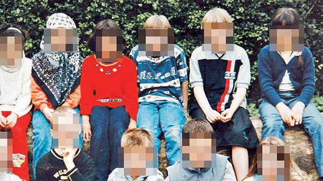 Müslüman çocuklar sapıklara veriliyor