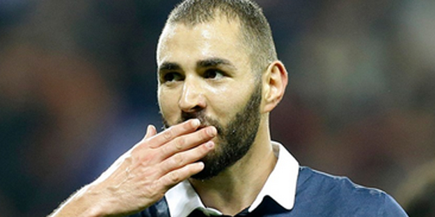 Müslüman futbolcuları ayağa kaldıracak açıklama! Sen herkesi kör, âlemi sersem mi sanırsın? Bunlarda hiç utanma da yok