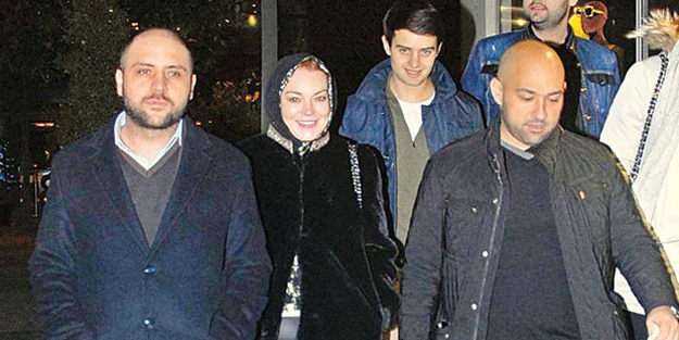Müslüman olan Lindsay Lohan Türkiye'ye geldi