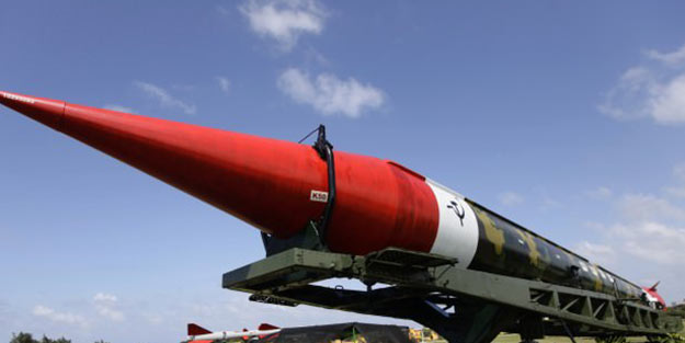 Hindistan'la savaşın eşiğine gelen Pakistan: Bizi dünyada alt edecek hiçbir güç yok