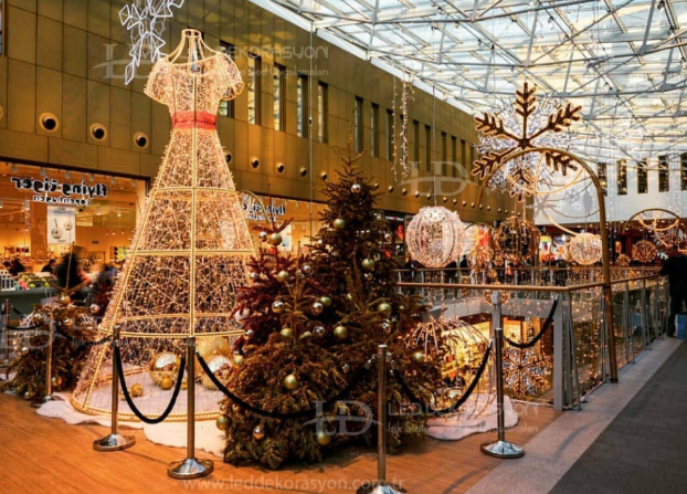 Müslümanlar neden Noel kutlar! Çam ağacı altında kimlikler iğfal ediliyor