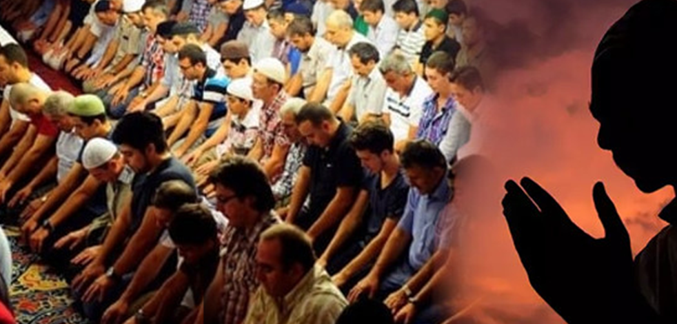 Müslümanlar, teravih namazını camide kılamamanın burukluğunu yaşadı