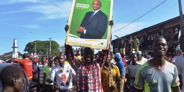 Müslümanlar zafer ilan etti! Fransa'nın bir kalesi daha düştü
