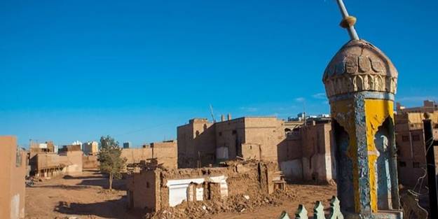 Müslümanlardan skandala büyük tepki! Yıkılan tarihi caminin yerine otel dikiyorlar