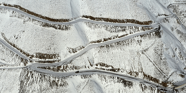 Muş'ta 10 köy ile 21 mezra yolu açıldı