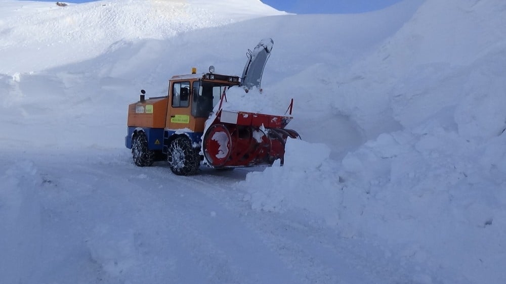 Muş’ta 21 köy yolu ulaşıma açıldı 