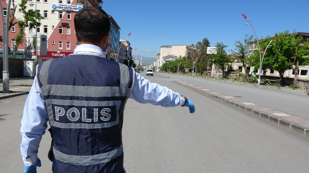 Muş’ta kısıtlamaya uymayan 116 kişiye 365 bin lira cezai işlem uygulandı 