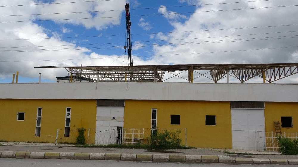 Muş’ta ‘Millet Bahçesi’ için ilk kazma vuruldu 