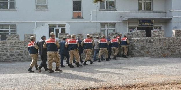 Muş'ta terör operasyonu: 6 Muhtar gözaltına alındı