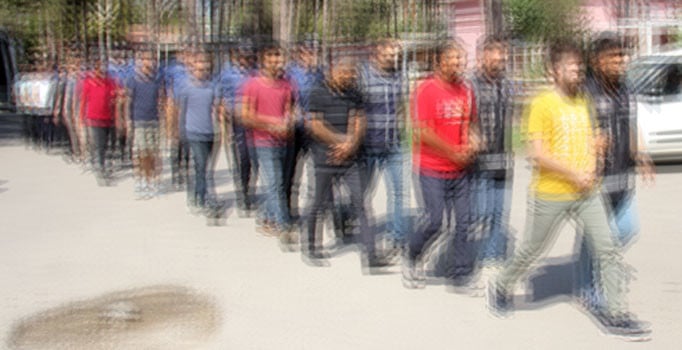 Muş'ta terör operasyonu: 8 gözaltı