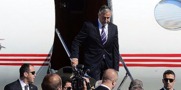 Mustafa Akıncı Türkiye'ye geldi