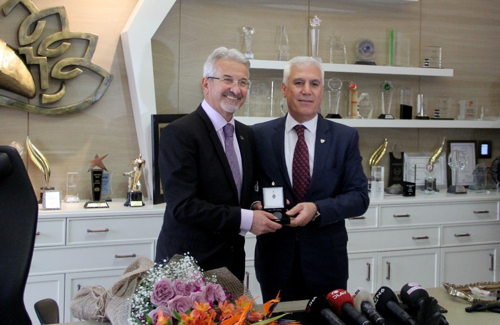 Mustafa Bozbey görevi Turgay Erdem’e devretti 