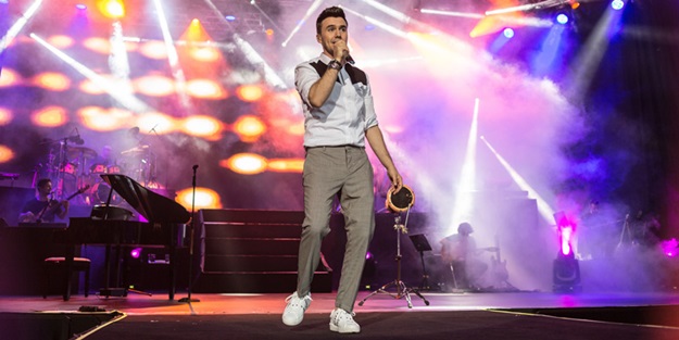 Mustafa Ceceli’yi 230 bin kişi fizy’den izledi