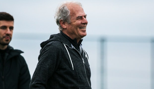 Mustafa Denizli: Bu sene Avrupa'yı kafamıza koyduk!