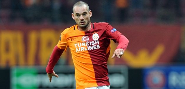 Mustafa Denizli'ye Sneijder şoku
