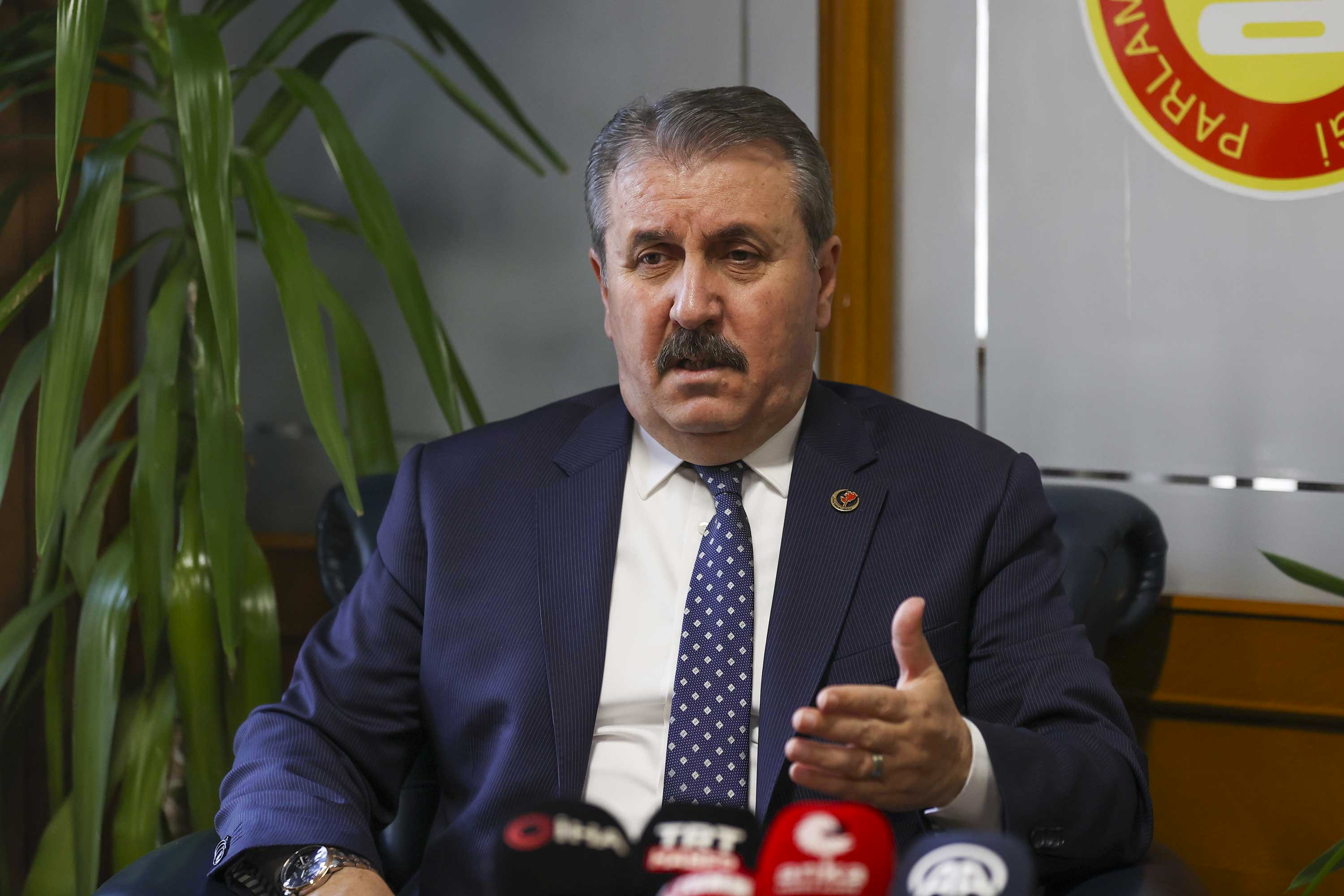 Mustafa Destici'den şok iddia! O partinin genel başkanı Alman istihbaratına çalışıyor! Gerçek soyadı da Jusoviç